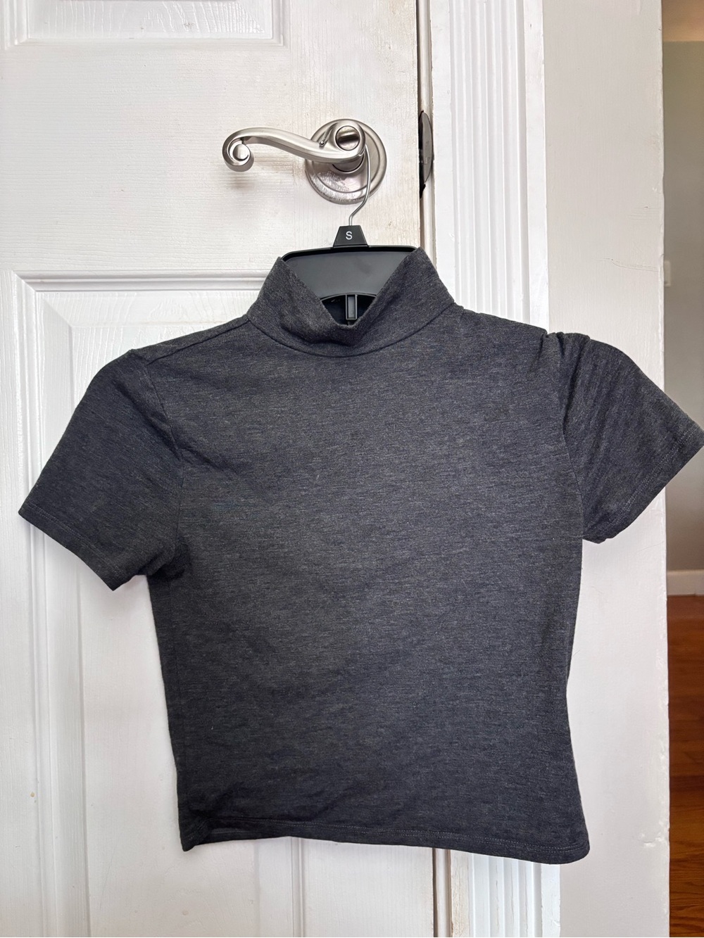 Women's Short Sleeve Mock Neck Crop Top - Charcoal